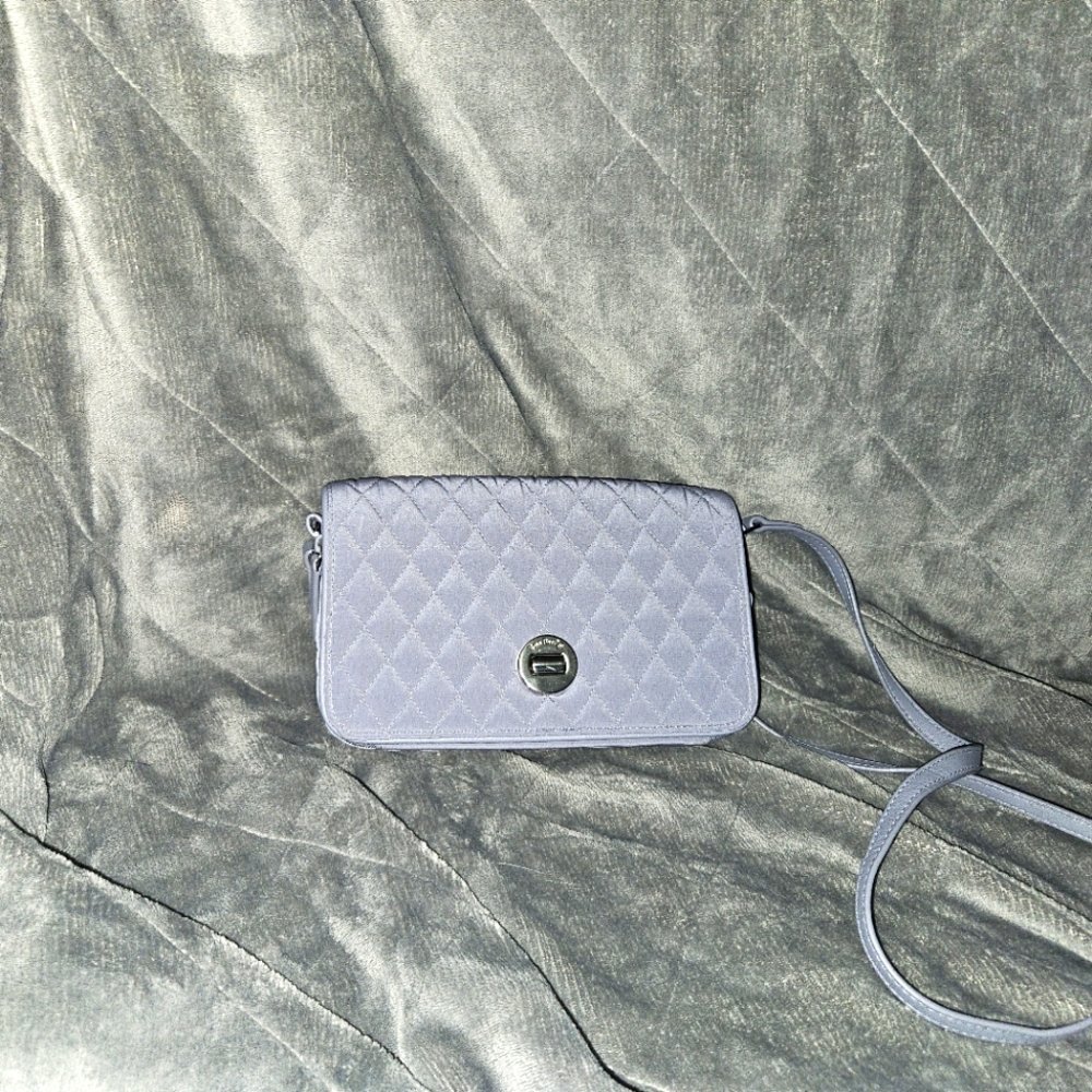 Vera Bradley turnlock crossbody